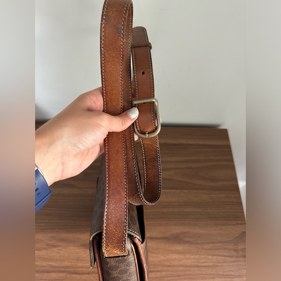 3-Fer‼️ Celine Crossbody, Wallet and Chain - Picture 16 of 16